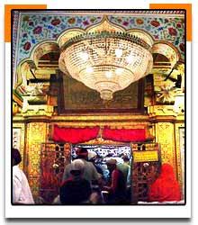 Kalka Devi, New Delhi, Delhi, India | Tirth.net: A Complete Pilgrimage ...