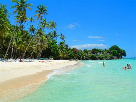 File:Alona Beach, Bohol.jpg - Wikimedia Commons