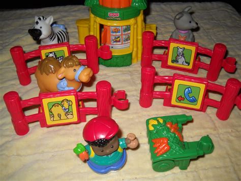 Fisher Price Mattel Little People Baby Zoo Animals 10 Piece Play Set 2002