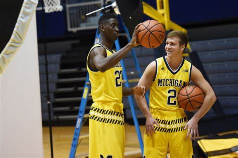 What is it like to wear the Michigan basketball uniform? - mlive.com