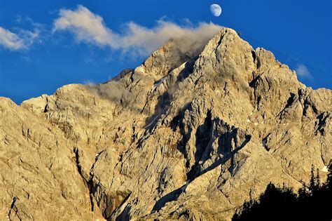 Download free photo of Mountain,zugspitze,weather stone,moon,cloud ...