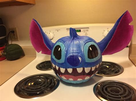 Stitch Pumpkin | Disney pumpkin painting, Creative pumpkin decorating ...