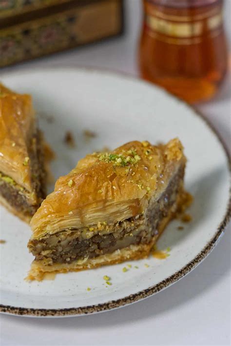 Traditional Lebanese Baklava Recipe | Besto Blog