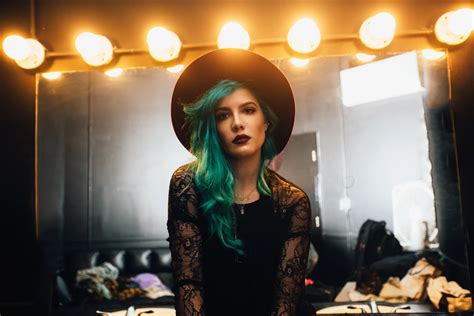 Halsey Talks 'Room 93' EP and 'Badlands': PopCrush Interview