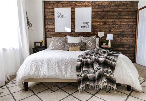 The 8 Top Trends in Rustic Bedroom Decor for 2023 – BESTHOMISH