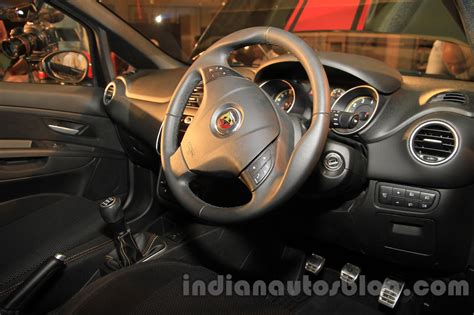 Fiat Abarth Punto interior