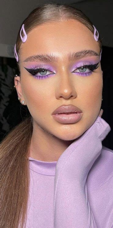 50 Gorgeous Makeup Trends to Try in 2022 : Lavender Eye Makeup I Take ...