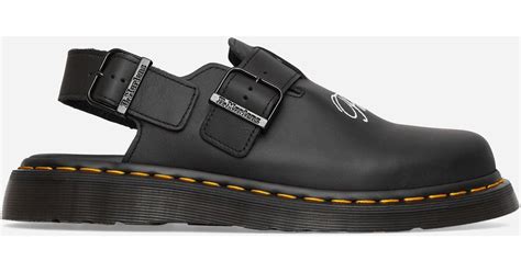 Dr. Martens Leather Pleasures Jorge Buckle Mule in Black for Men | Lyst