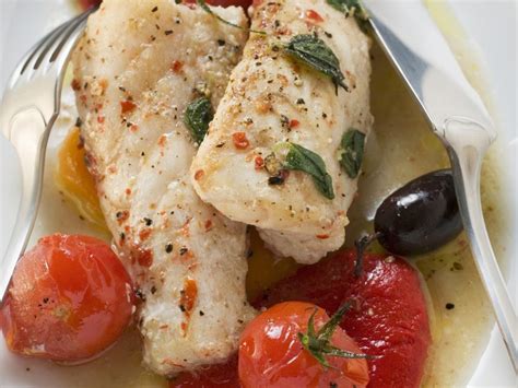 Baked Monkfish with cherry tomatoes and bell peppers Recipe | EatSmarter