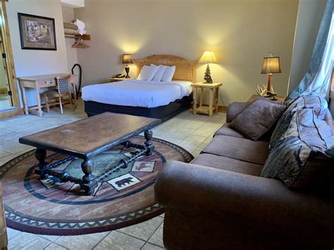 Our Rooms | Riverchase Lodge