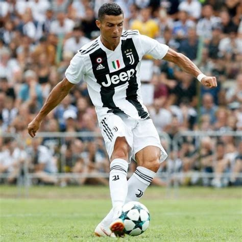 Cristiano Ronaldo Speaks On Scoring First Juventus Goals - Wapaz.co