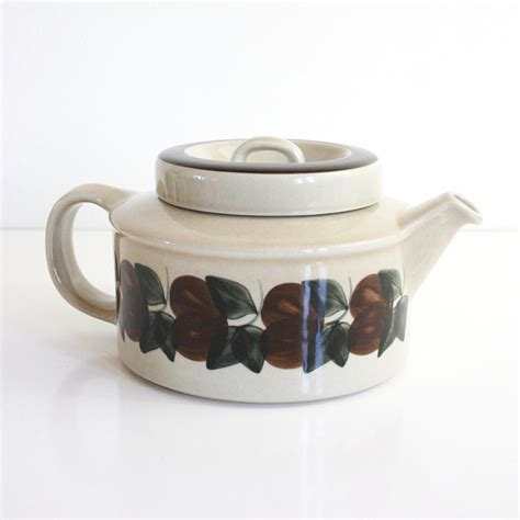 SOLD - Vintage Arabia Finland Ruija Teapot – Wise Apple Vintage