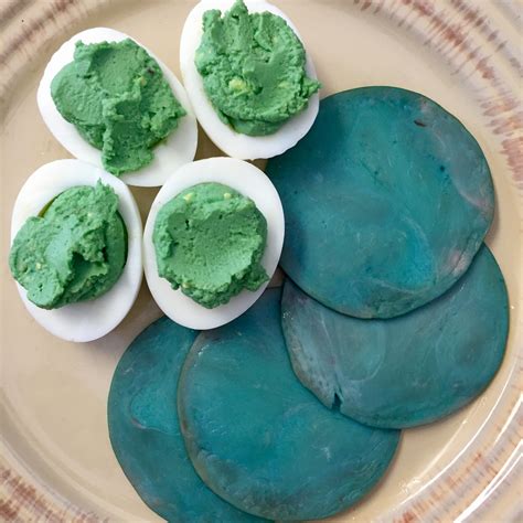 Easy Green Eggs and Ham Recipe- The Cinnamon Mom