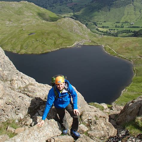 Beginners scrambling course Lake District. Scrambling course beginners