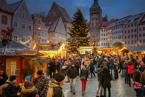 The History of Europe’s Christmas Markets - VisitCroatia.com - Tasteful ...