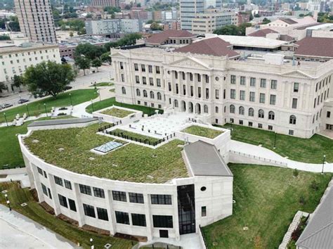 Omaha Central High School Unveils Statue of Sports Legend Gale Sayers ...