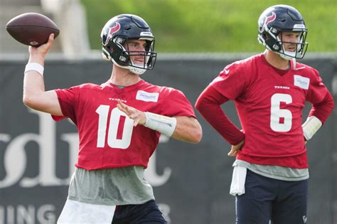 Houston Texans: Pep Hamilton hopes 'to do more' with dual QBs