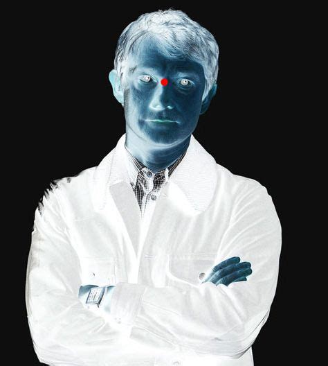 optical illusion!! stare at the red dot for 40 seconds then look at a ...