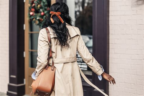 Blue + Tan Outfit Combo: LOEWE Hammock Bag Review » MILLENNIELLE