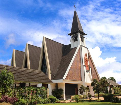 GEREJA KATOLIK SANTA CATHARINA - tmii