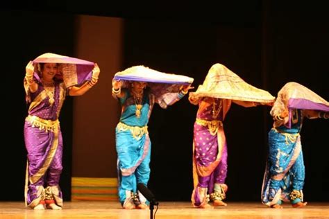 Lavani Dance: Beautiful Dance of Maharashtra - Auchitya