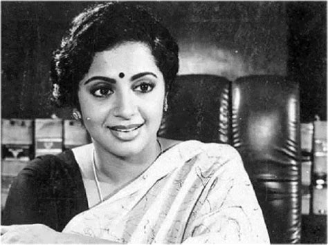 From Edavazhiyile Poocha Minda Poocha to Pavithram: Remembering Srividya on her birth ...