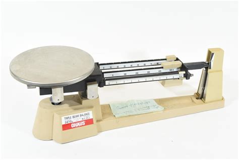 Ohaus Triple Beam Balance Scale - Landsborough Auctions