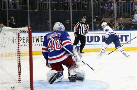 New York Rangers vs Maple Leafs: Blueshirts overmatched in 6-3 loss