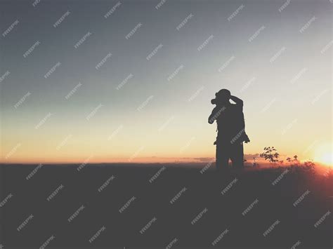 Free Photo | Silhouette man in mountain