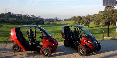 Arcimoto FUV production-spec first drive: it'll turn heads | Electrek