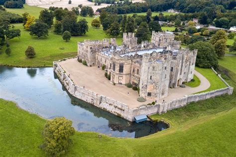 15 Best Castles in England, UK - Road Affair