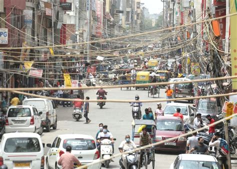 New Delhi : A view of Laxmi Nagar market reopened after order by ...