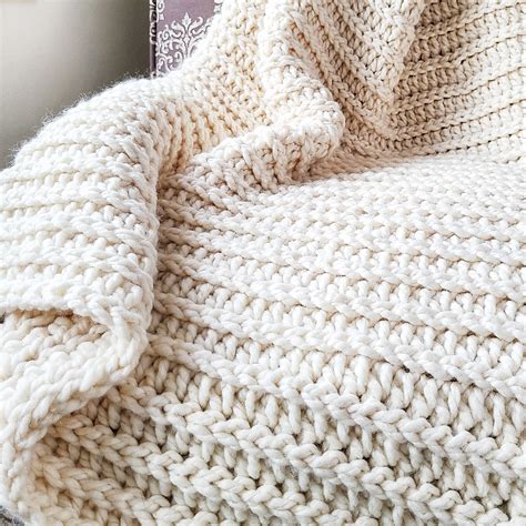 How to Crochet a Blanket - Easy Crochet Patterns