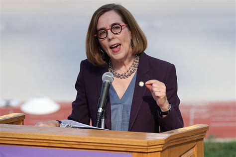 Oregon Gov. Kate Brown Commutes All Death Sentences in State to Life ...