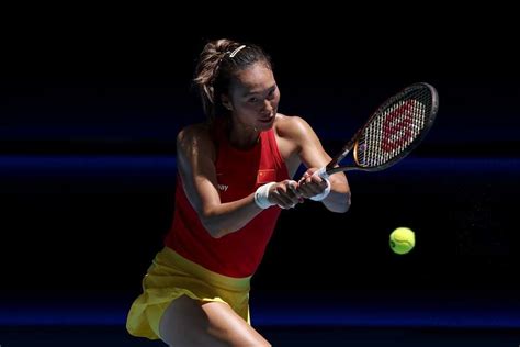 Zheng Qinwen upsets Wimbledon champion Marketa Vondrousova at United ...