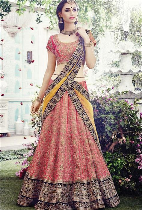 Ghagra Choli For Wedding: 25 Gorgeous Indian Lehenga Ensembles