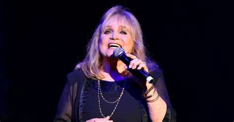 Dazzling Barbara Mandrell at 71 Will Lit Your Christmas Eve!