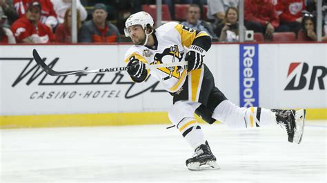 Penguins place Letang, Rust on injured reserve