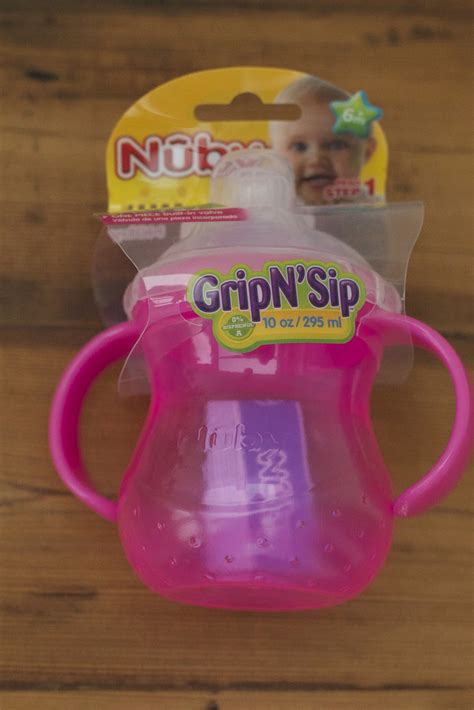 Learning Lessons in Mummyography: Nuby Sippy Cup Review