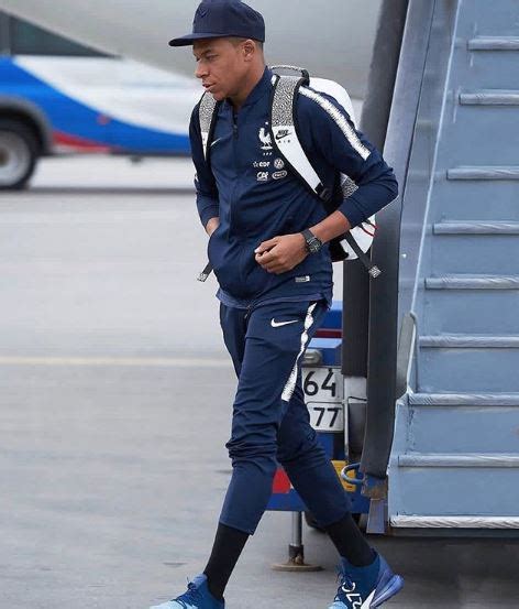 Kylian Mbappe Bio, Wiki, Net Worth, Dating, Girlfriend, FIFA, Goal