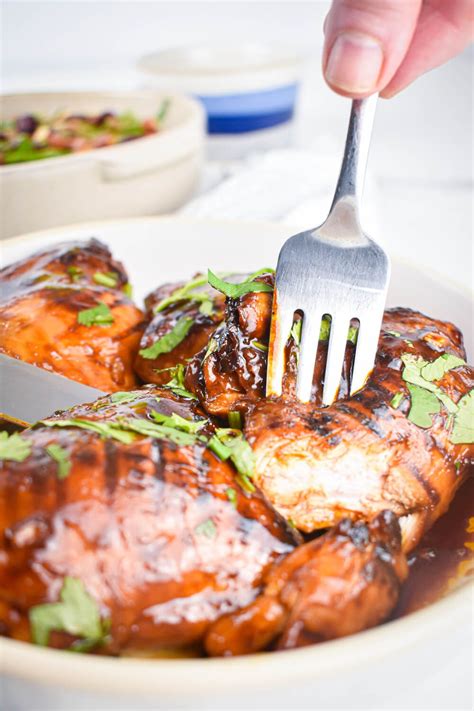 Easy Spicy Barbecue Chicken Thighs - Slender Kitchen