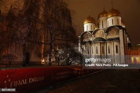 Kremlin Wall Photos and Premium High Res Pictures - Getty Images