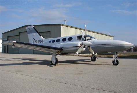 Cessna 421 Golden Eagle - Price, Specs, Photo Gallery, History - Aero Corner