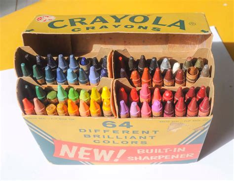 64 Crayola Crayons Colors Box