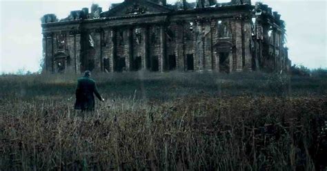 Here's Why Wayne Manor Is Abandoned in Batman v Superman - IGN