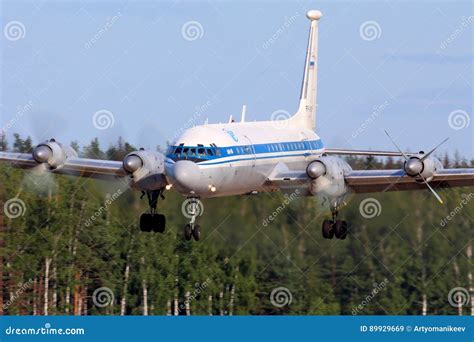 Ilyushin IL-22 of Russian Air Force Landing at Chkalovsky. Editorial Stock Image - Image of il22 ...