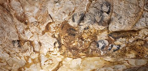 10 Mysterious Prehistoric Cave Paintings [Decoding the Past]