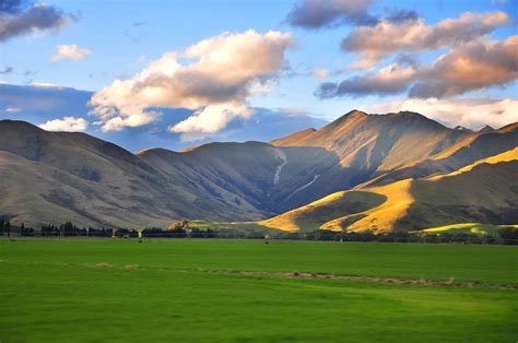 File:NZ Landscape from the van.jpg - Wikimedia Commons