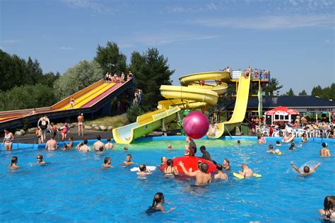 File:Dinosauria water slides.jpg