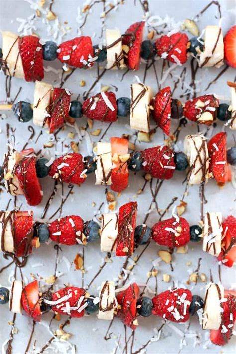 Chocolate Drizzled Fruit Kabobs - Hummusapien